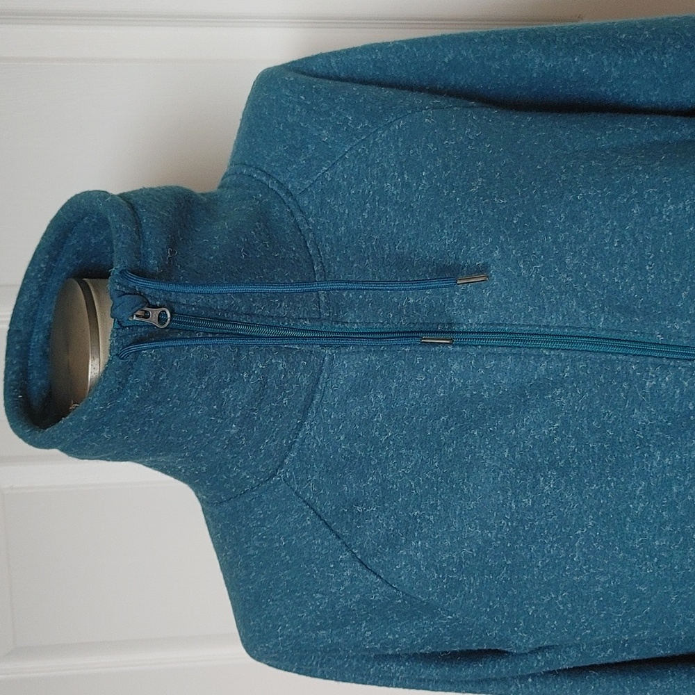 🧥 Avia Jacket - Picture 2 of 10